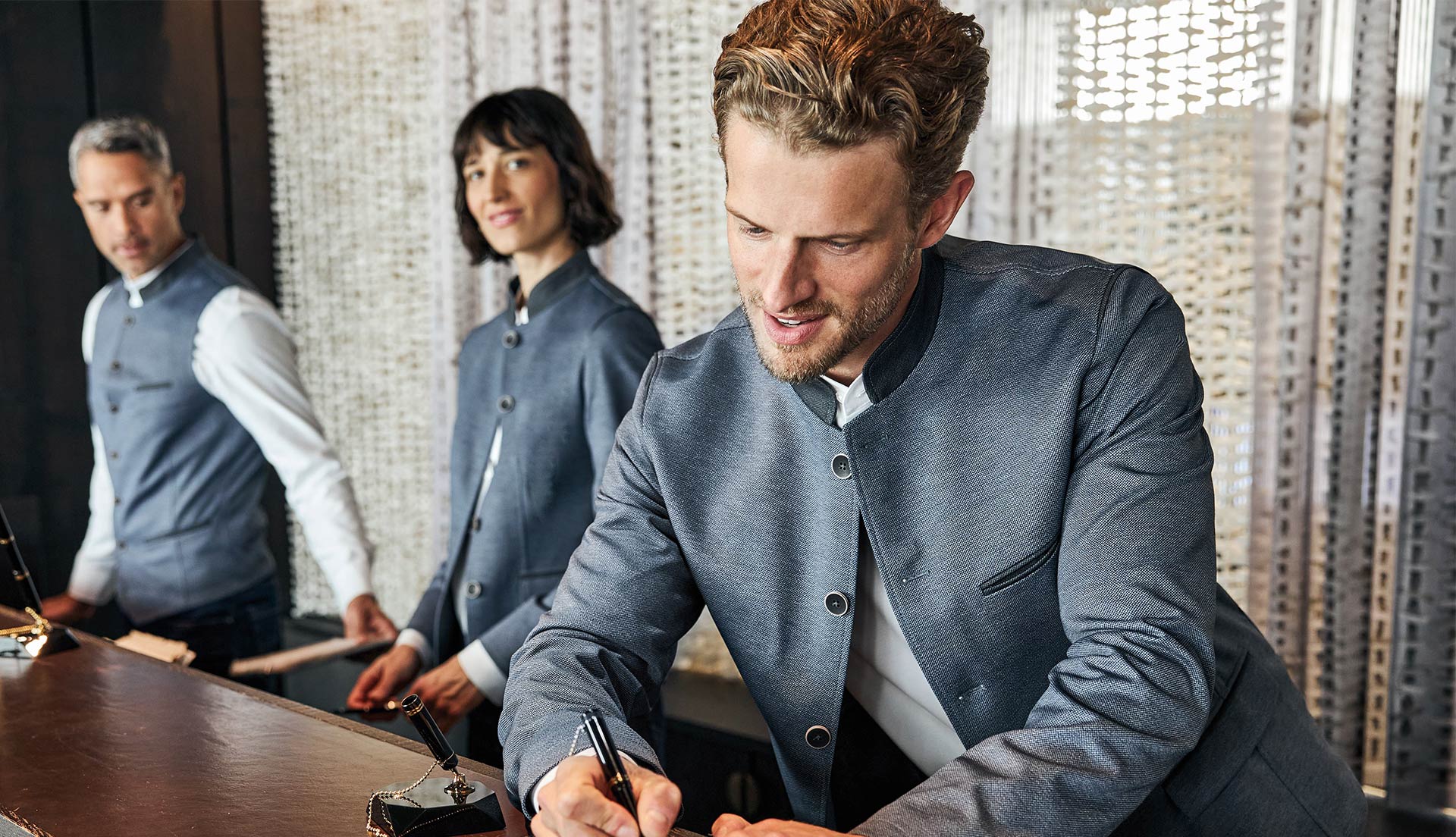 Landhaus und Tracht für Hotellerie und Gastronomie von acp collection München als Experte für Berufsbekleidung