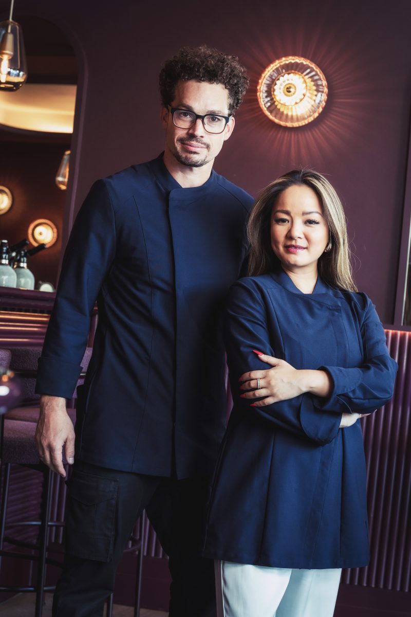 Neue Barjacke - Linh Nguyen - WEITBLICK - CO:LAB - Damen- und Herrenmodell - Gastronomie – Hotellerie